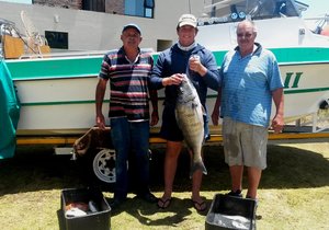 Net sodra jy dink daar's niks